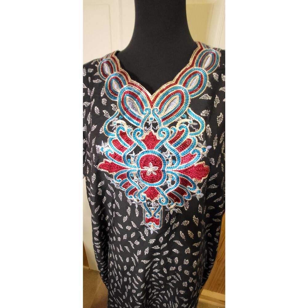 Sweet Miss floor length boho style dress.  Size L, Embroidery